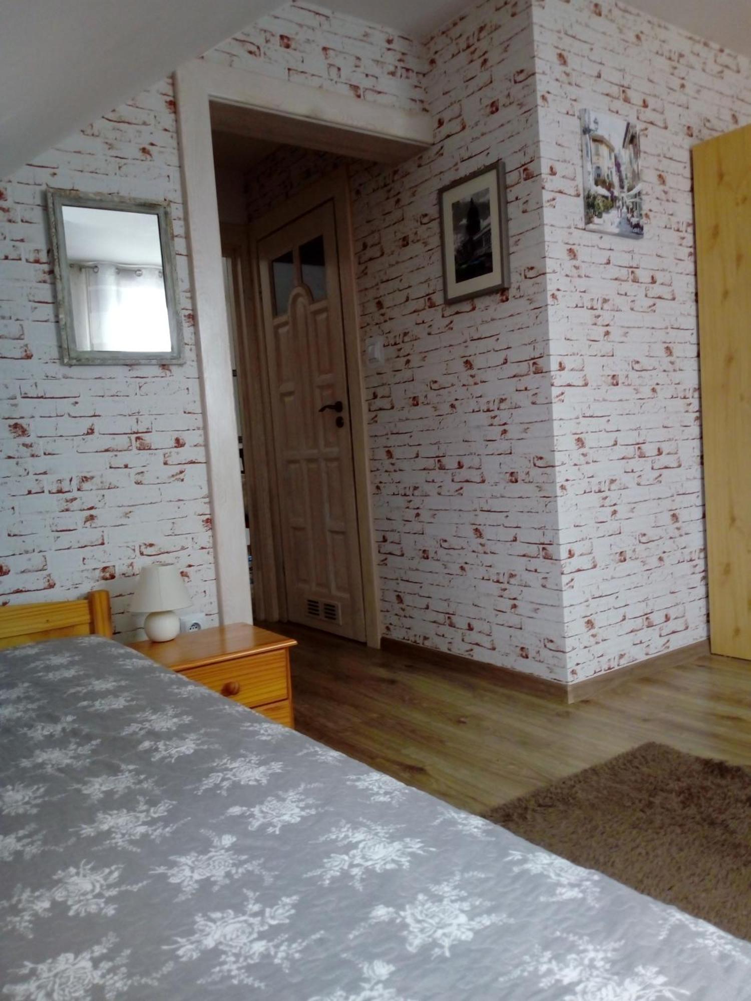 Roztoczanski Dworek Zamość Zimmer foto